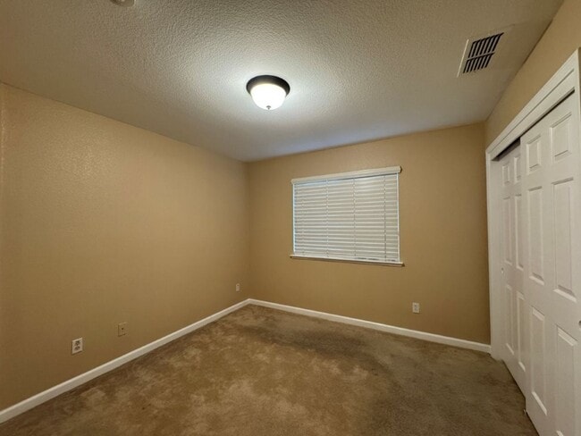 Building Photo - Beautiful 4 Bedroom Home with Solar – North Natomas