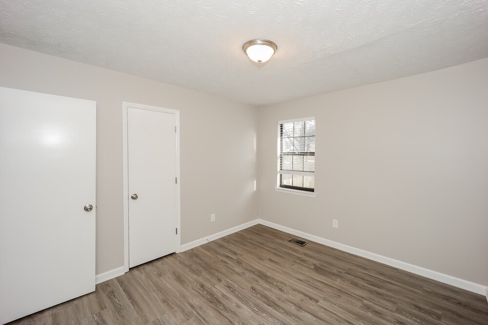 Building Photo - 1037 Lombardy Way
