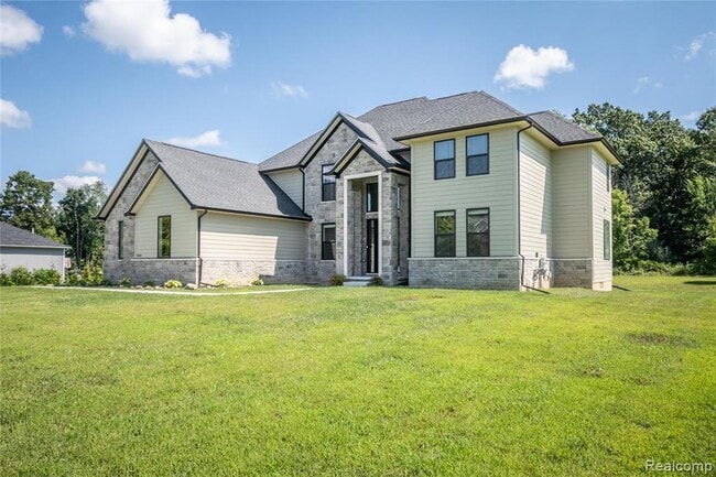 Building Photo - 5344 Birch Dr