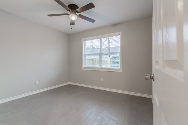 Building Photo - 101 Will St