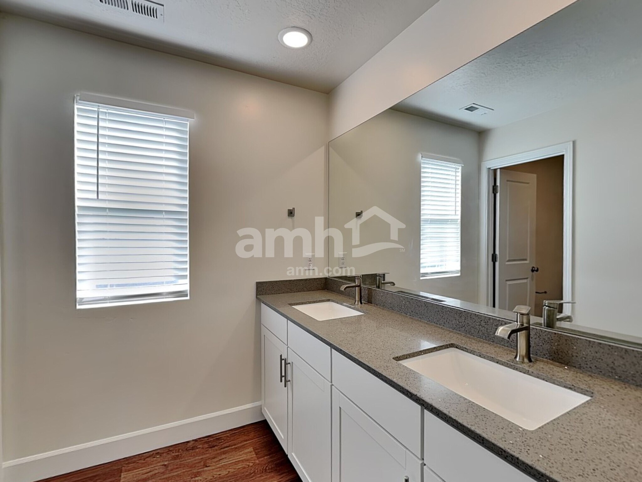 Building Photo - 1287 N Wagon Wy