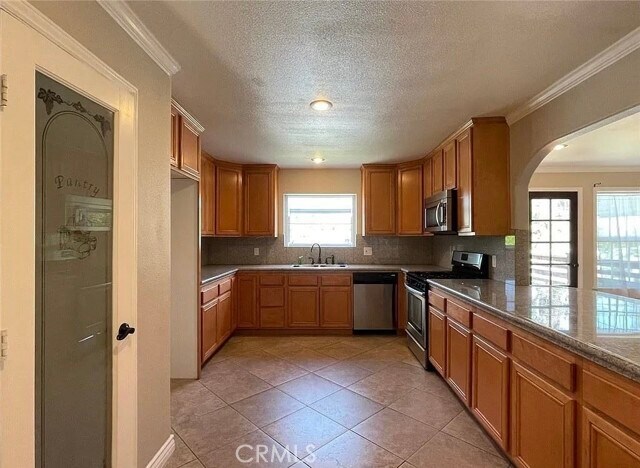 Building Photo - 1049 Evergreen Ct