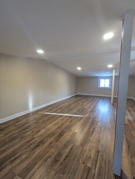 Building Photo - 16 Beloit Ave