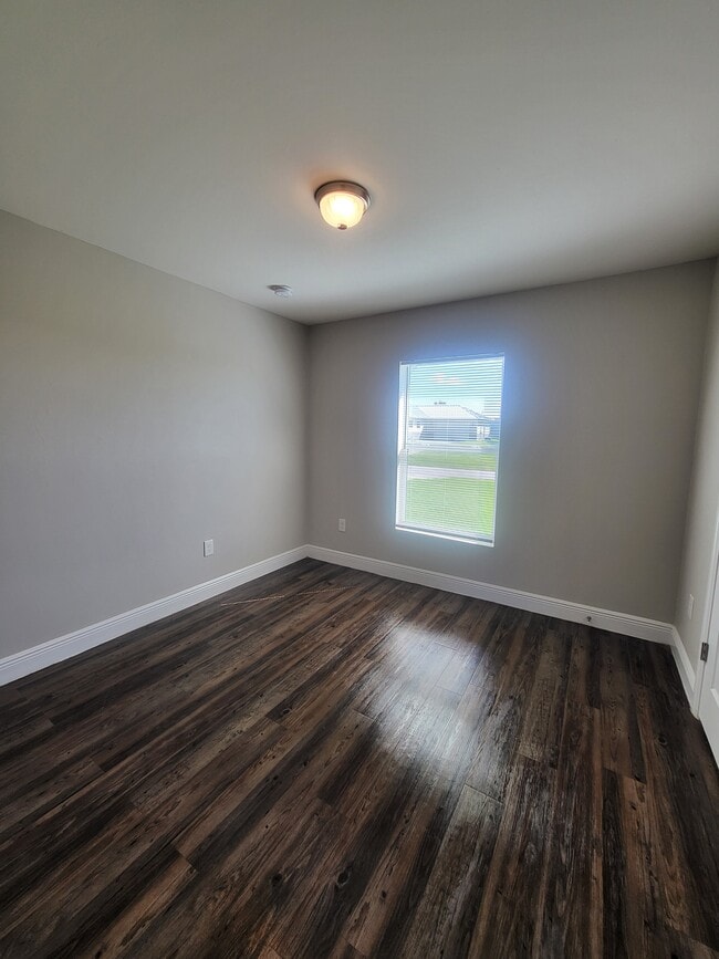 Building Photo - 9031 S Indio Cir