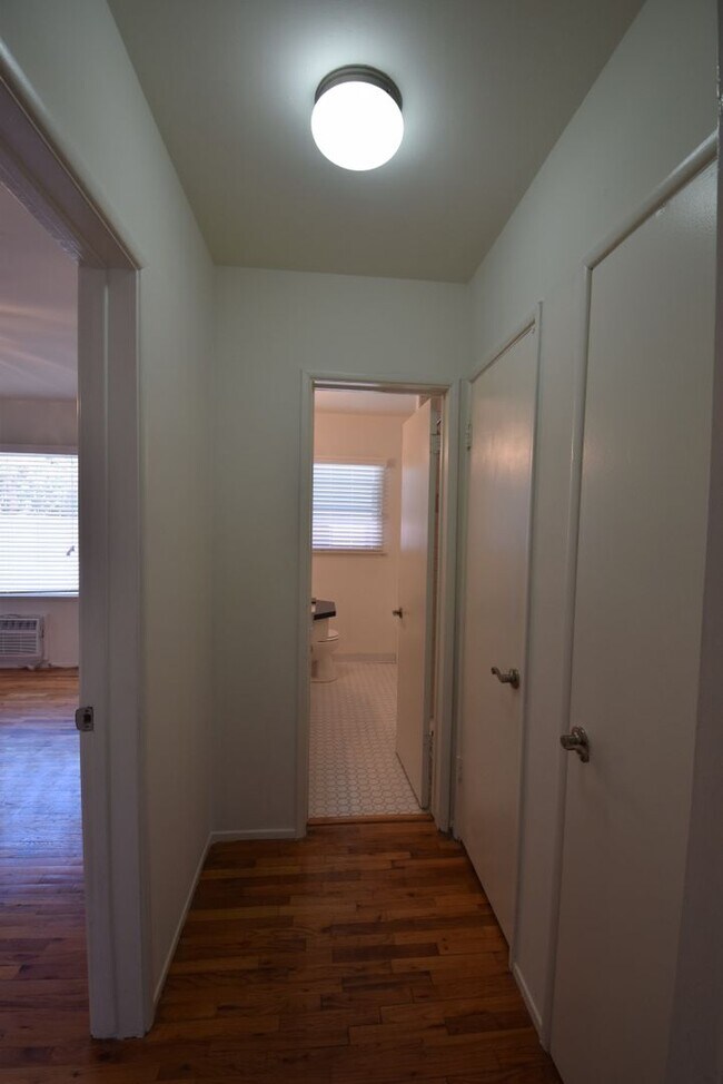 Building Photo - 5220 Radford Ave