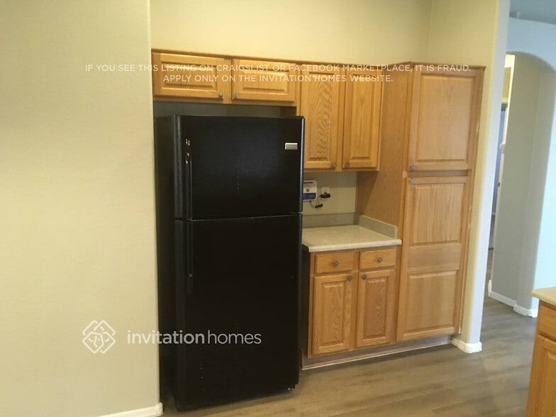 Building Photo - 2049 N 109th Ave