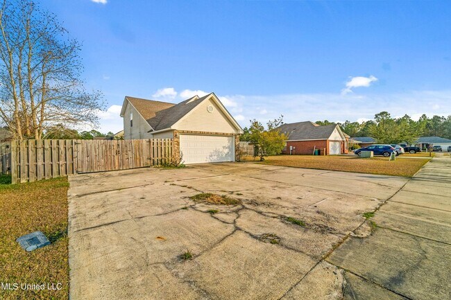 Building Photo - 4BR D’Iberville Home with Main-Level Primary Suite & New HVAC