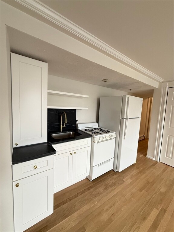 Building Photo - 313 Essex St