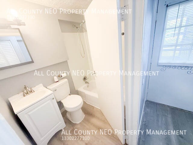 Building Photo - 246 Second Street-