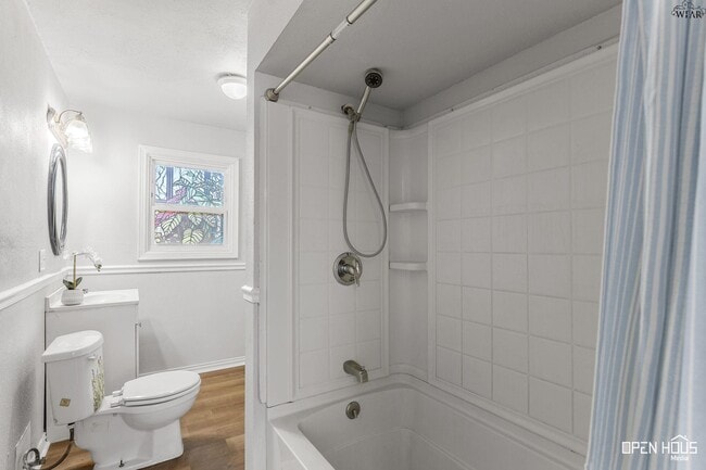 Building Photo - 2714 Sherman Rd