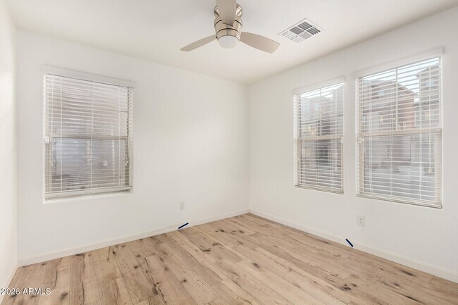 Building Photo - 2031 N 77th Ln