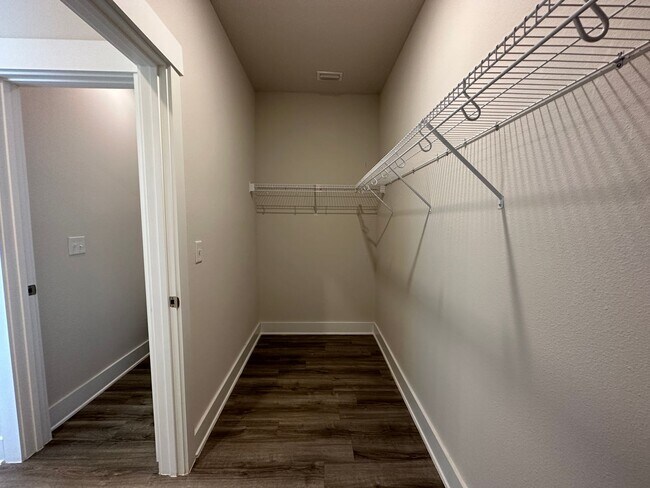 Building Photo - 4 Bedroom 3 Bath Craftsman Style Home off Beulah Rd!