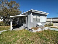 Building Photo - 333 Lantern Ln