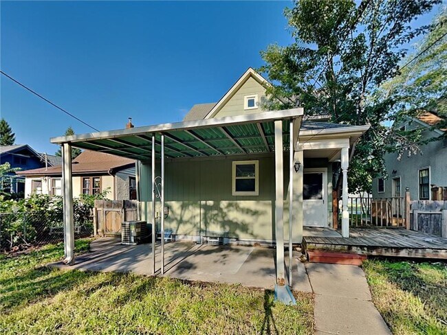 Building Photo - 3824 36th Ave S
