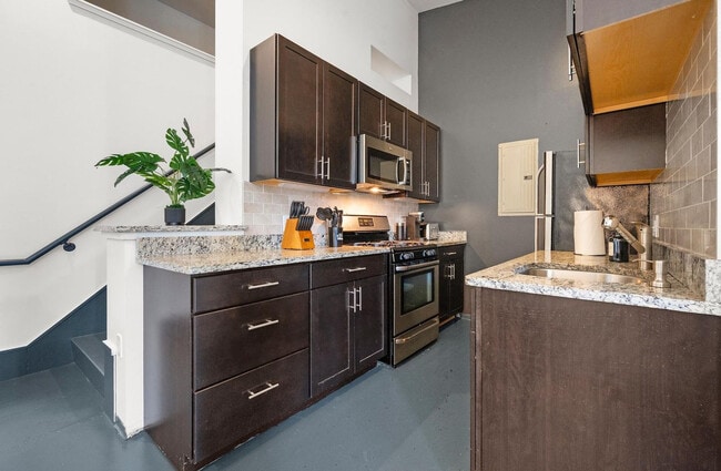 Building Photo - 160 E Berkeley St