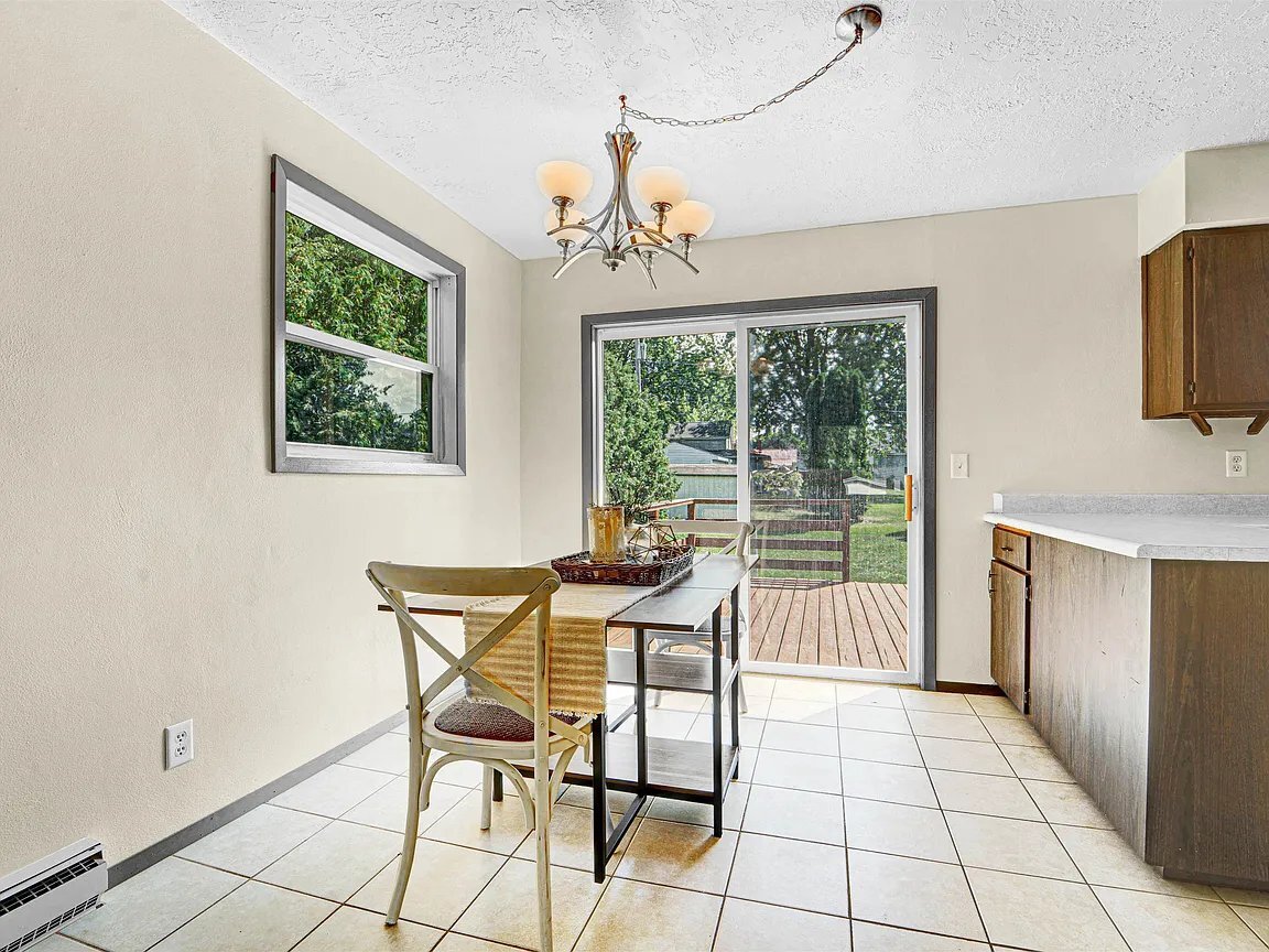 Building Photo - 5131 Lakewind Dr