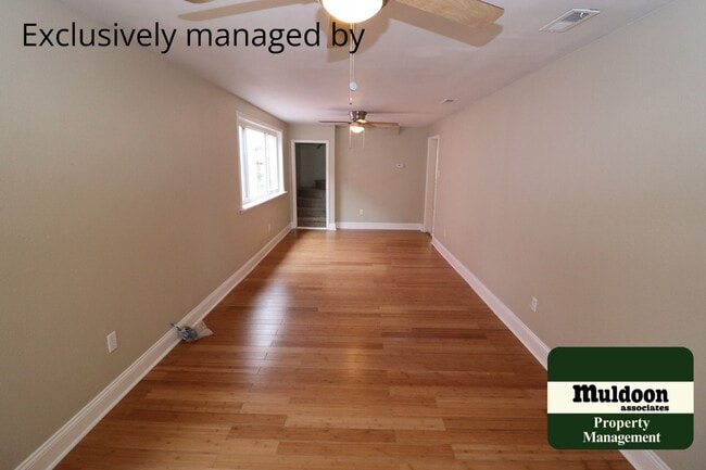Building Photo - Adorable 1.5 Story Home - Pets Ok! Nicely Remodeled!