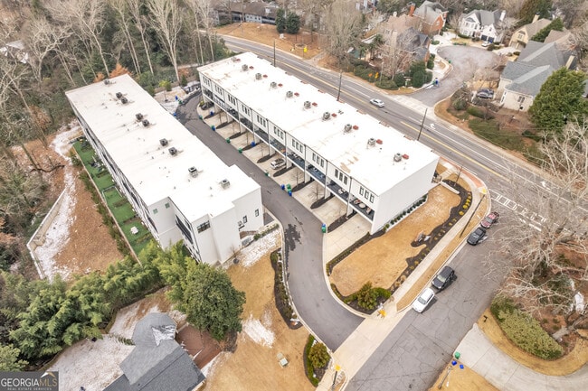 Building Photo - 1107 Briar Cove Cir