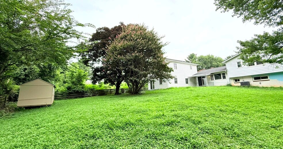 Large Back Yard - 17624 Wheat Fall Dr