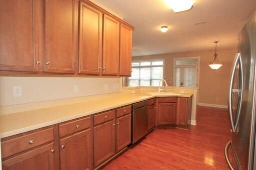 Building Photo - Hard to find Rental in Bonterra!!!