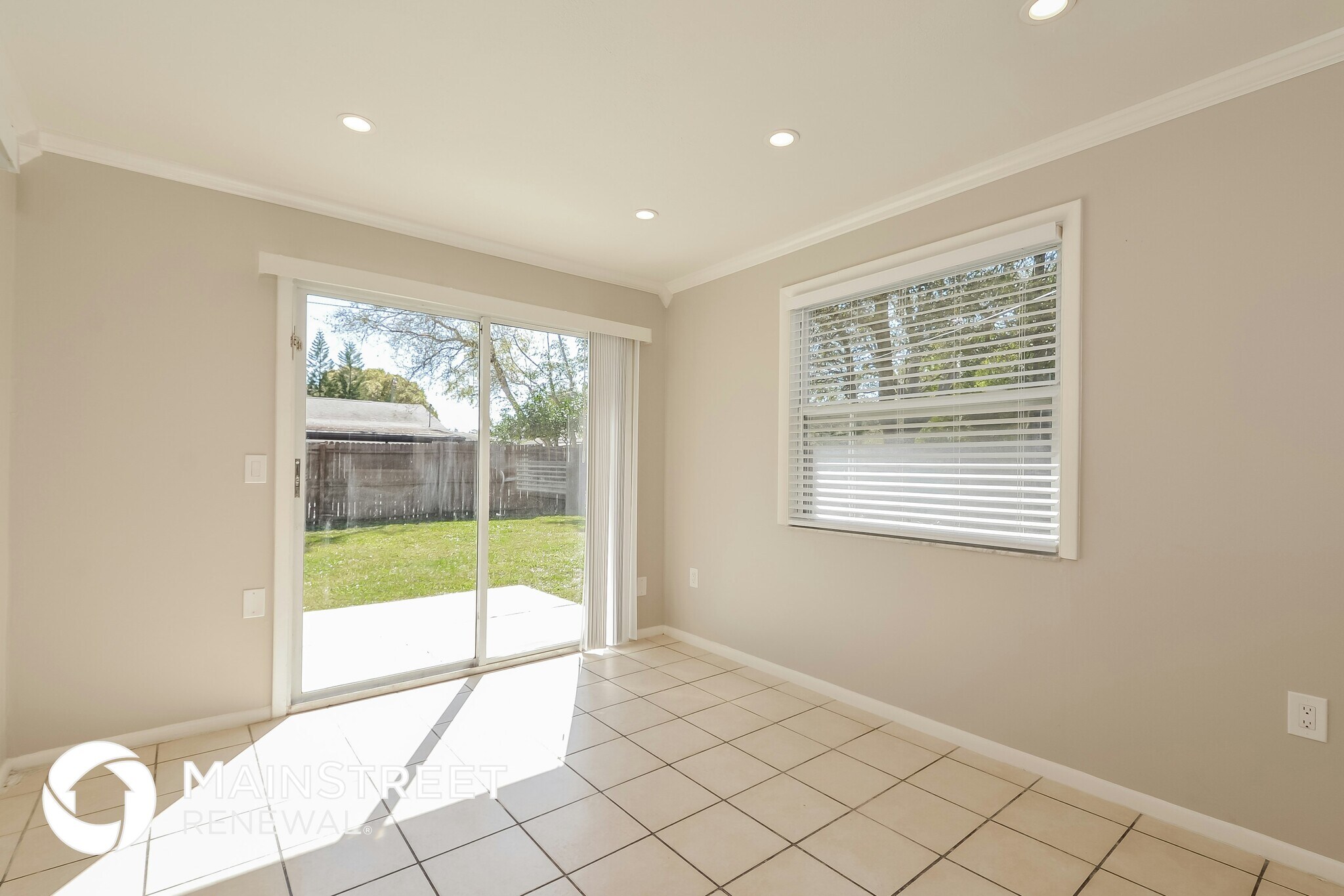 Building Photo - 2314 Loma Linda St