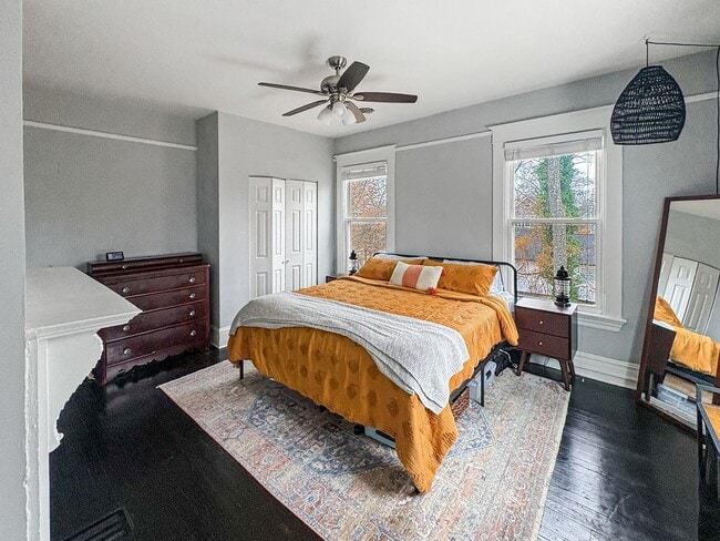 Building Photo - Spacious 3 Bedroom in Richmond