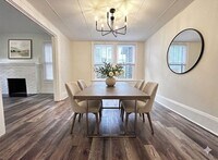 Building Photo - 2561 Rosselle St