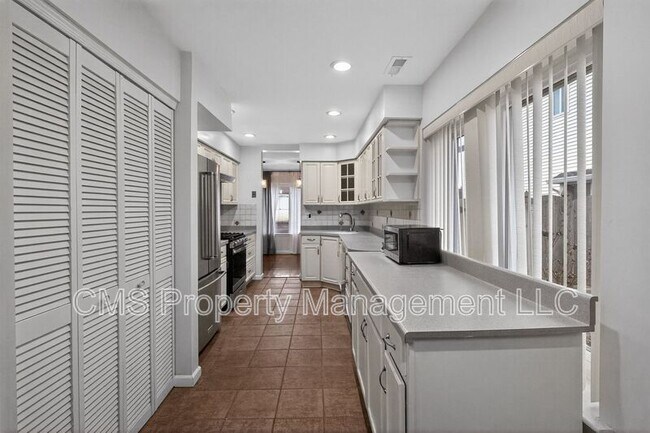 Building Photo - 34 Jeffrey Cir