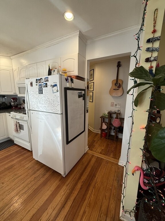 Building Photo - 21 Moon St