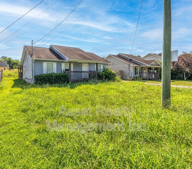 Building Photo - 152 Red Bud Ln
