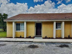 Building Photo - 1921 Truman Rd