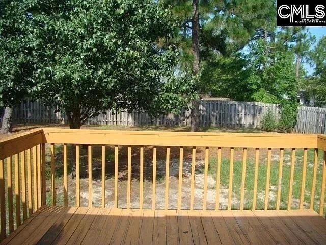 Building Photo - 120 Autumn Hill Ln