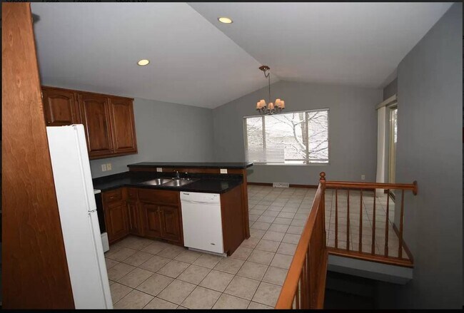 Building Photo - 1936 Little River Path