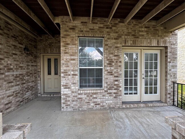 Building Photo - 301 Winecup Way