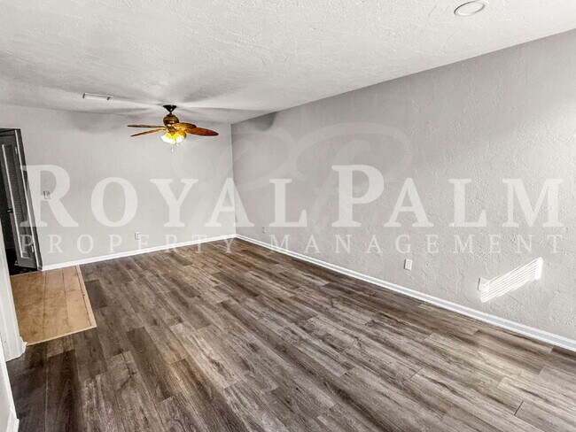 Building Photo - 3744 Estelle Ave