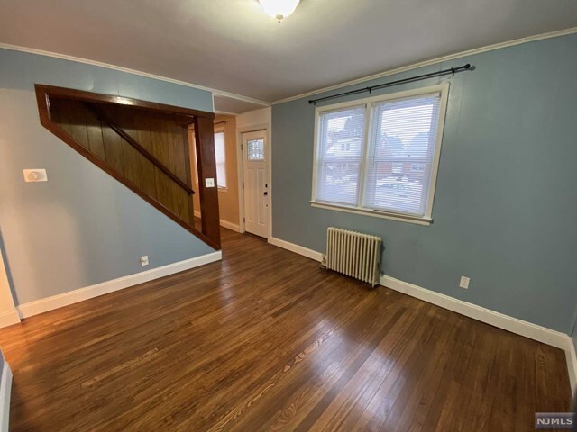 Primary Photo - 11 Hobart Pl