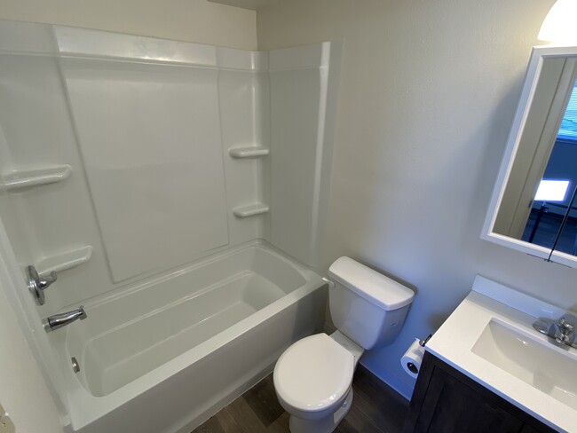 Bathroom 2 - Oakcrest