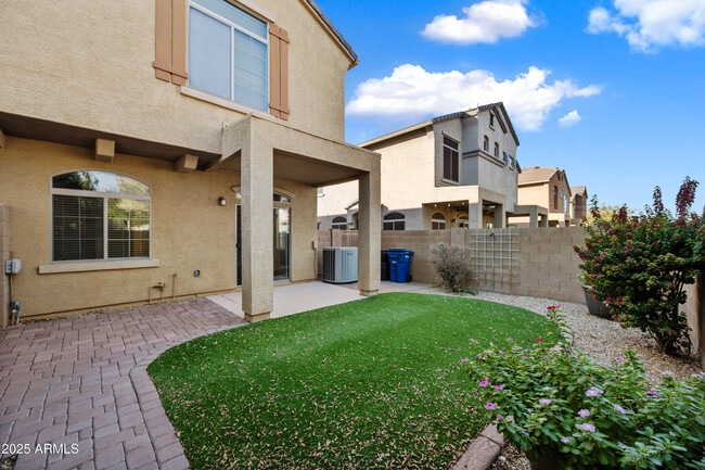 Building Photo - 1350 S Greenfield Rd