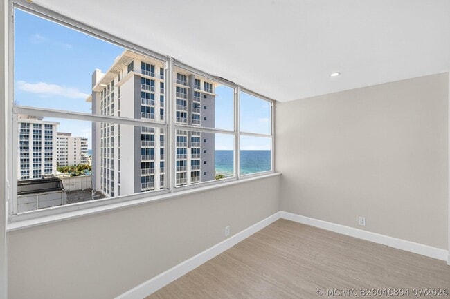Building Photo - 209 N Fort Lauderdale Beach Blvd