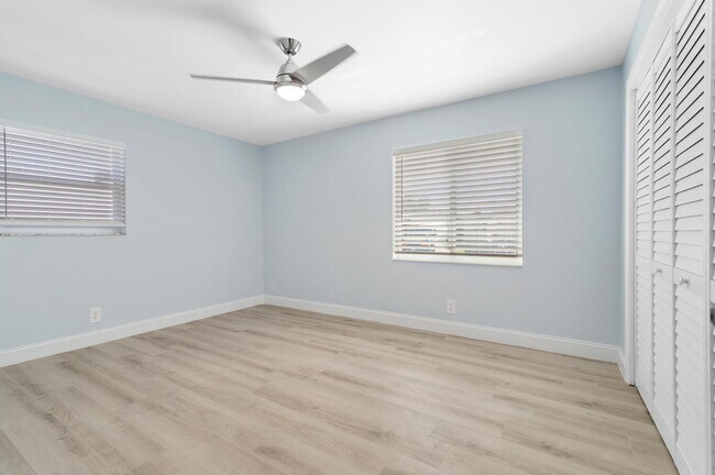 Building Photo - 902 SW 17th St