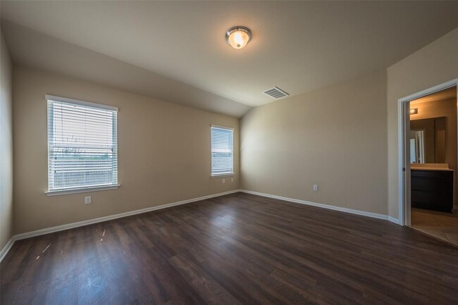 Building Photo - 13317 Brahmin Dr