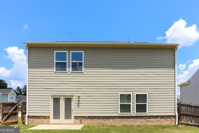 Building Photo - 3695 Newbury Pl