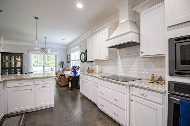 Building Photo - Savannah Quarters furnished Rental