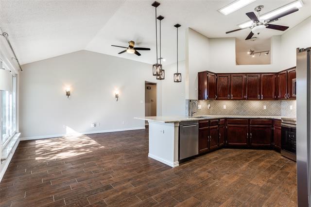 Building Photo - 1520 Evergreen Dr