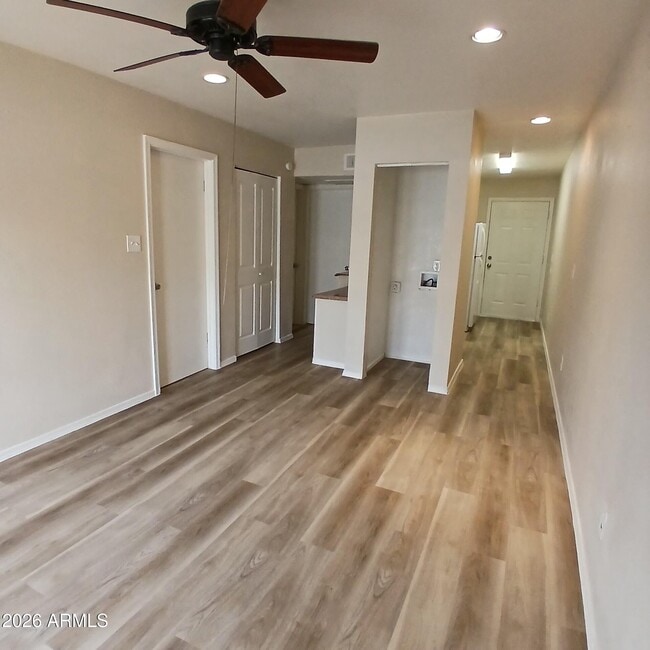 Building Photo - 1216 W Purdue Ave