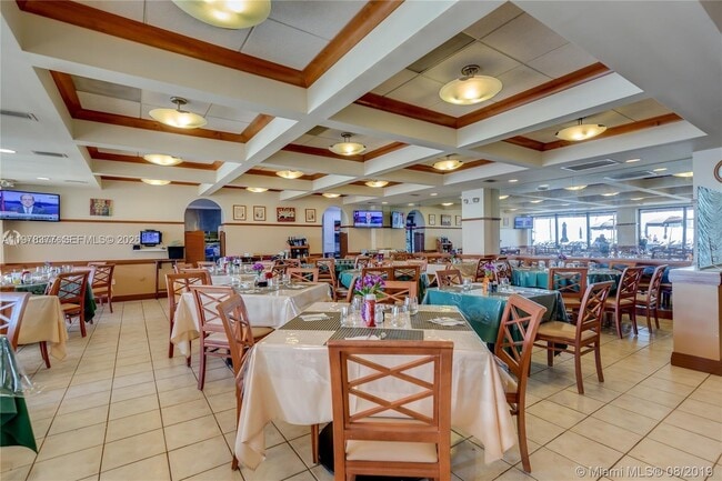 Building Photo - 1890 S Ocean Dr