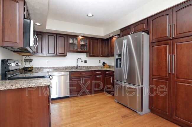 Building Photo - 12740 Wedgedale Ct