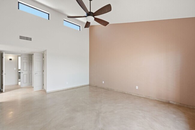 Building Photo - Pending/ Rented - Refined Desert Living in the Catalina Foothills