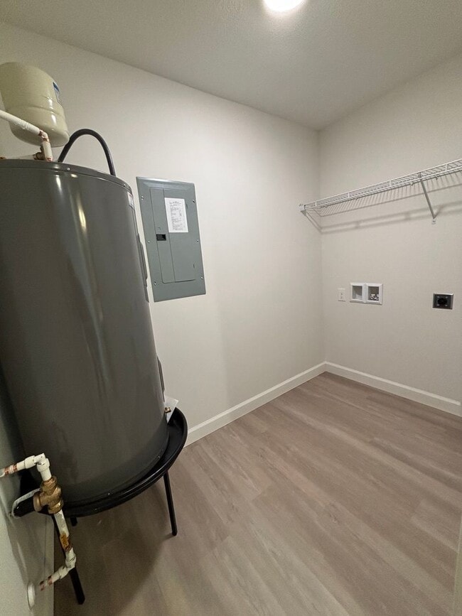 Building Photo - New Construction-Move in ready