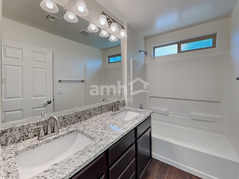 Building Photo - 11119 E Vail Vista Ct